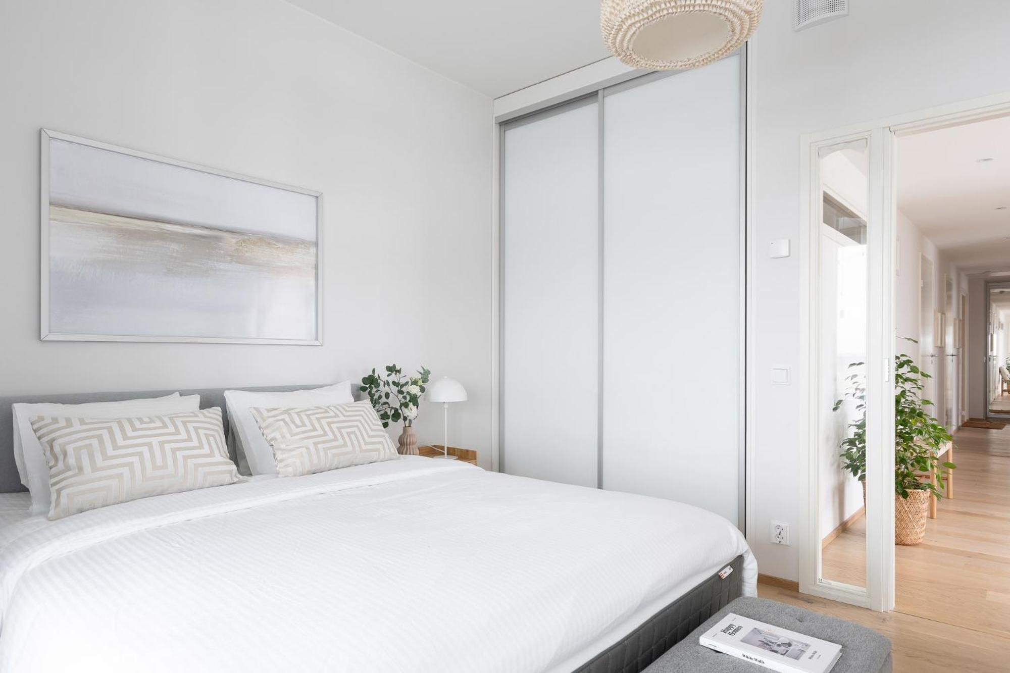 Luxury Penthouse With Stunning Sea Views & Private Sauna Lejlighed